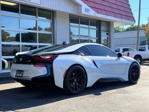2016 BMW i8 - Image 3 of 17