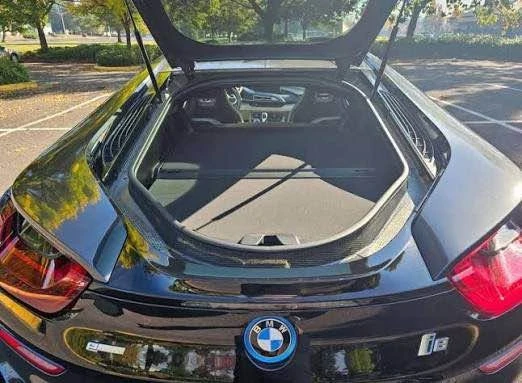 2016 BMW i8 - Image 3 of 8