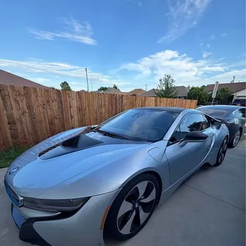 2016 BMW i8