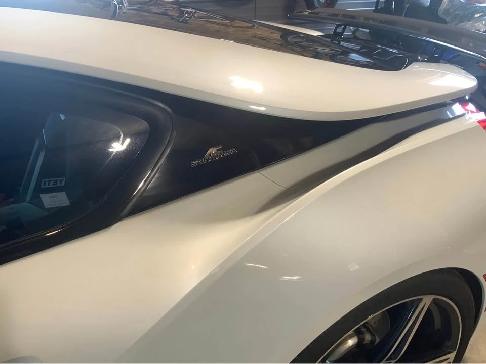 2016 BMW i8 - Image 10 of 12