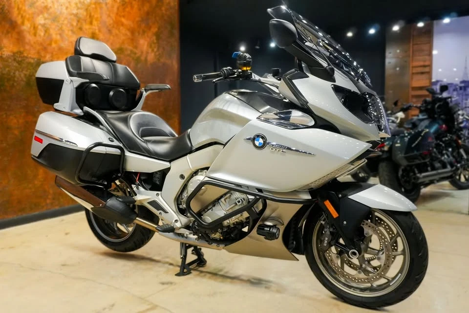 2016 BMW K1600 - Image 2 of 6