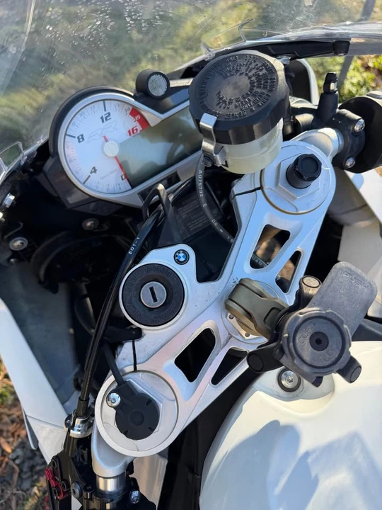 2016 BMW S1000 - Image 5 of 6