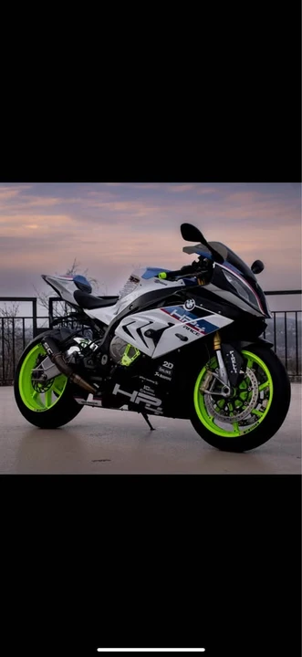 2016 BMW S1000 - Image 8 of 16