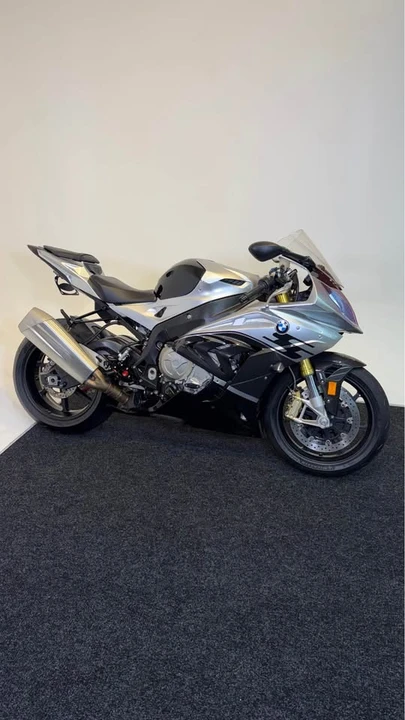 2016 BMW S1000 - Image 3 of 10