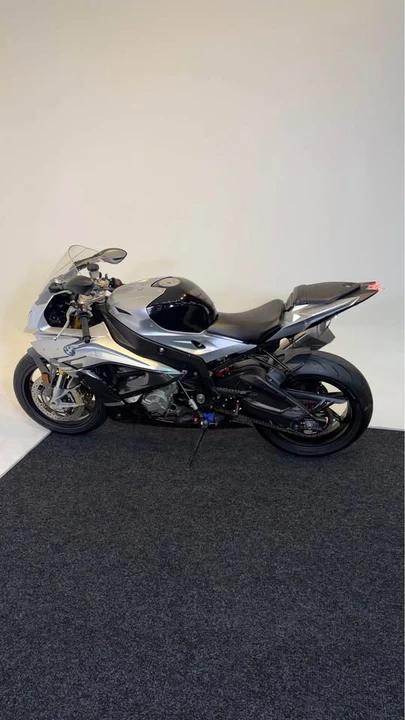 2016 BMW S1000 - Image 4 of 10