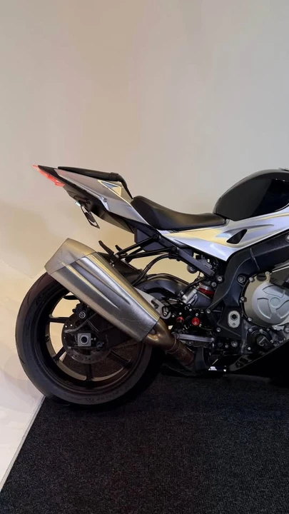 2016 BMW S1000 - Image 7 of 10