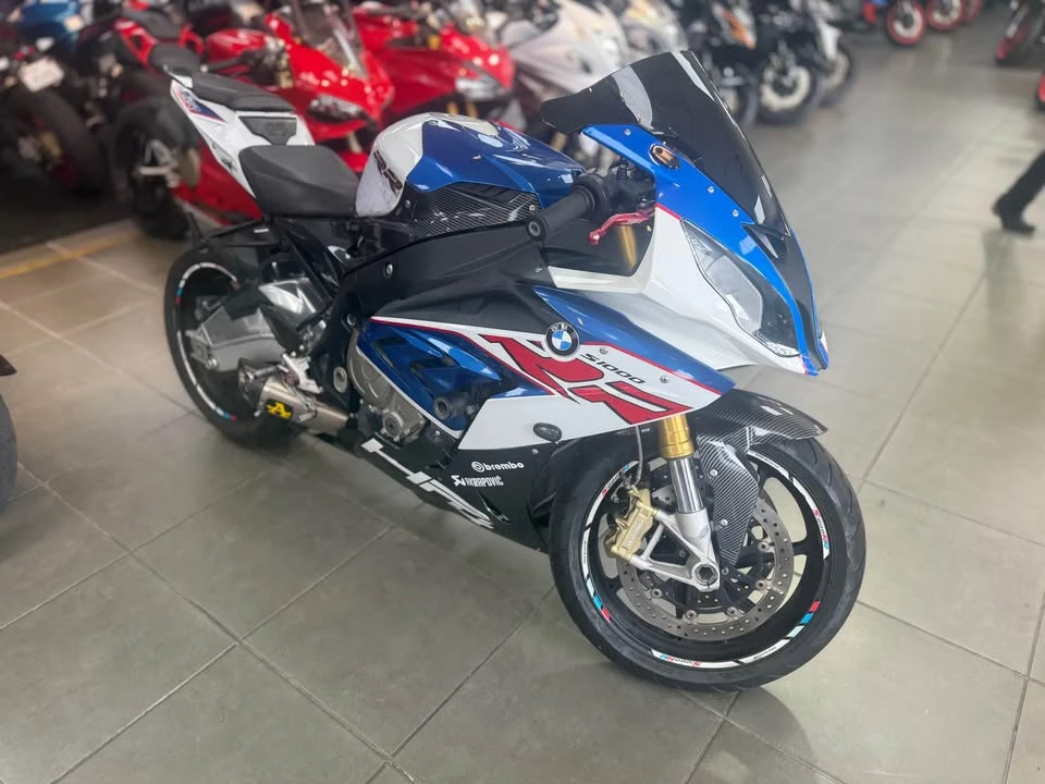 2016 BMW S1000 - Image 2 of 3