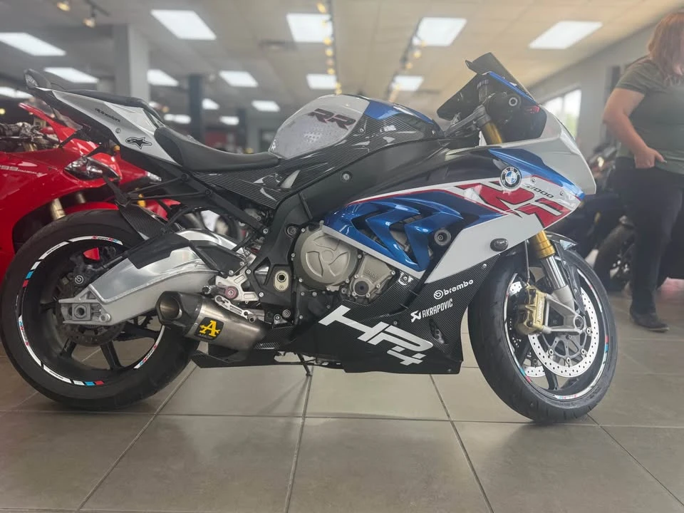 2016 BMW S1000 - Image 3 of 3