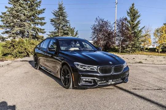 2016 BMW 750i xDRIVE