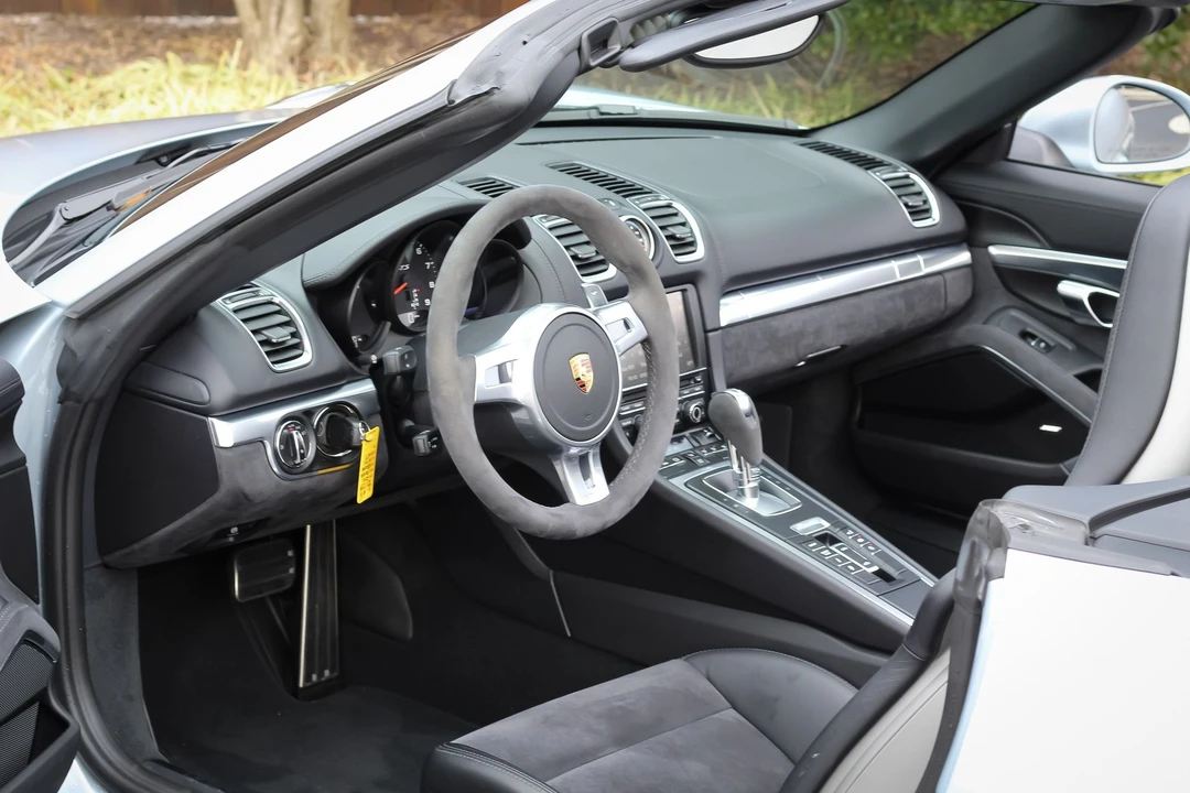 2016 Porsche 981 Boxster GTS - Image 8 of 17