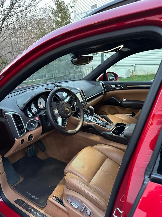 2016 Porsche 958 Cayenne - Image 2 of 6