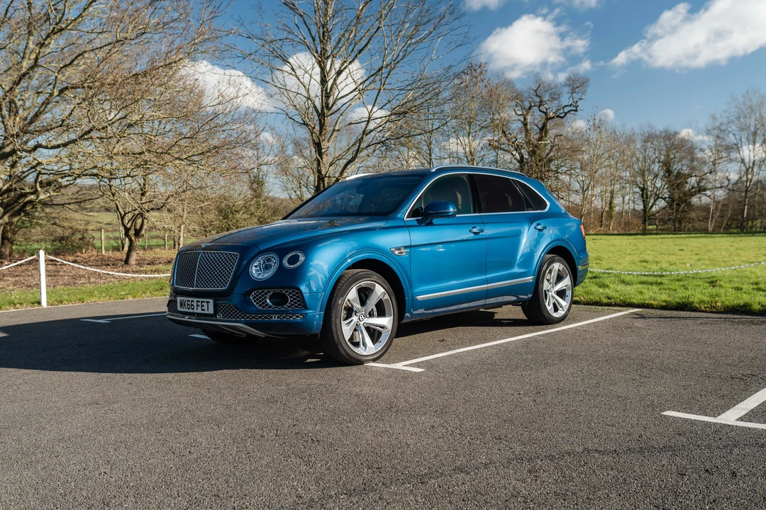 2016 Bentley Bentayga - Image 4 of 31