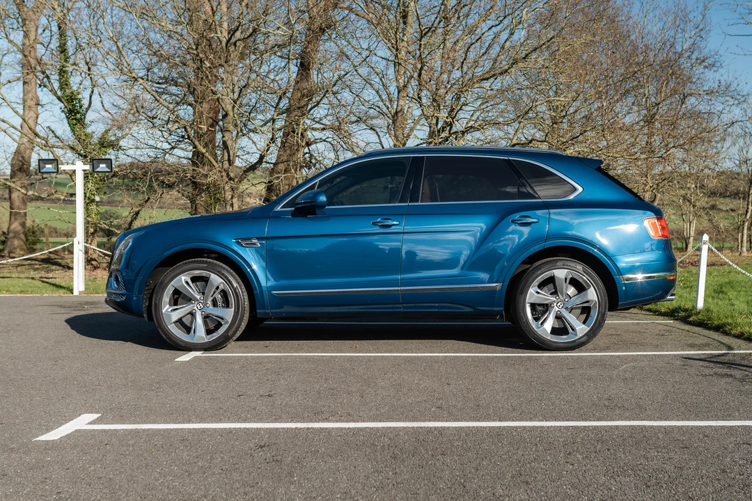 2016 Bentley Bentayga - Image 5 of 31