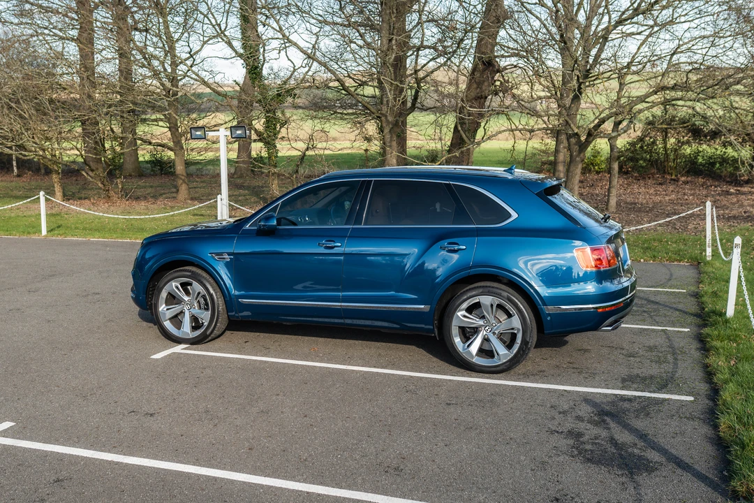 2016 Bentley Bentayga - Image 6 of 31