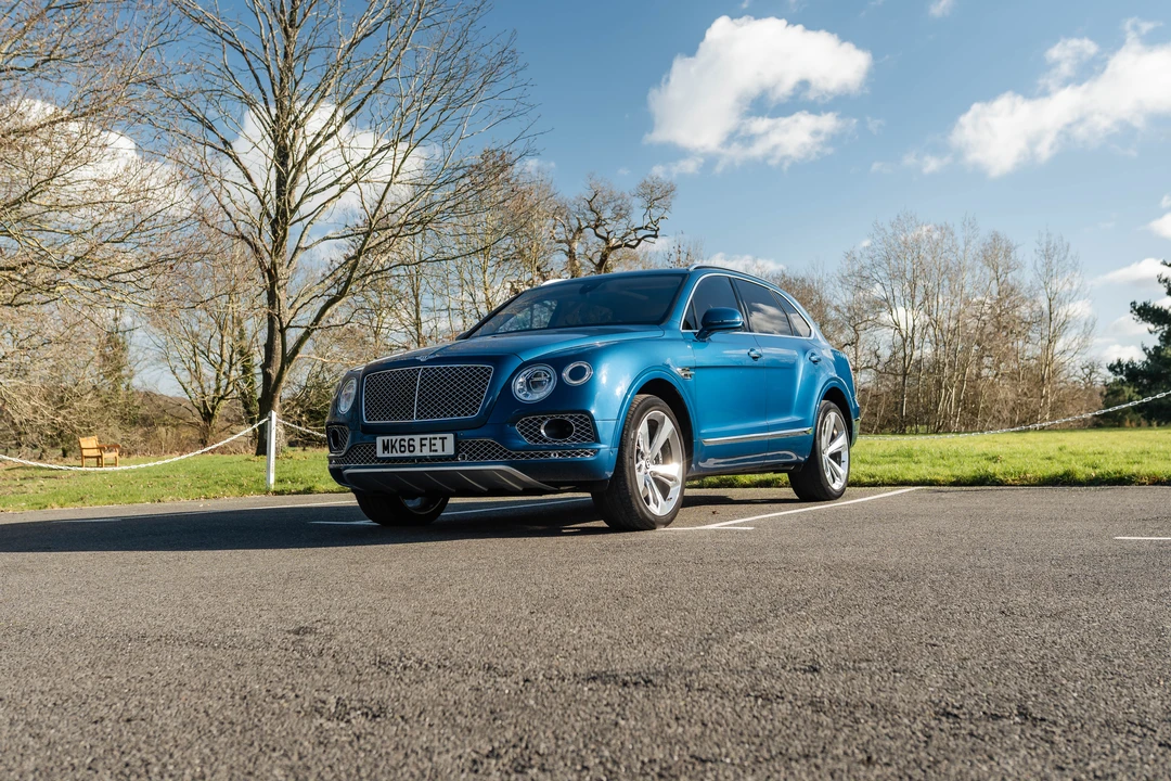 2016 Bentley Bentayga - Image 16 of 31