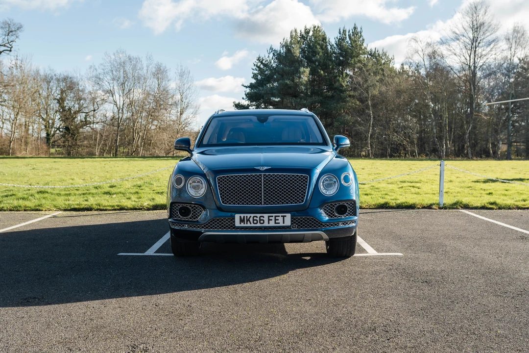 2016 Bentley Bentayga - Image 17 of 31