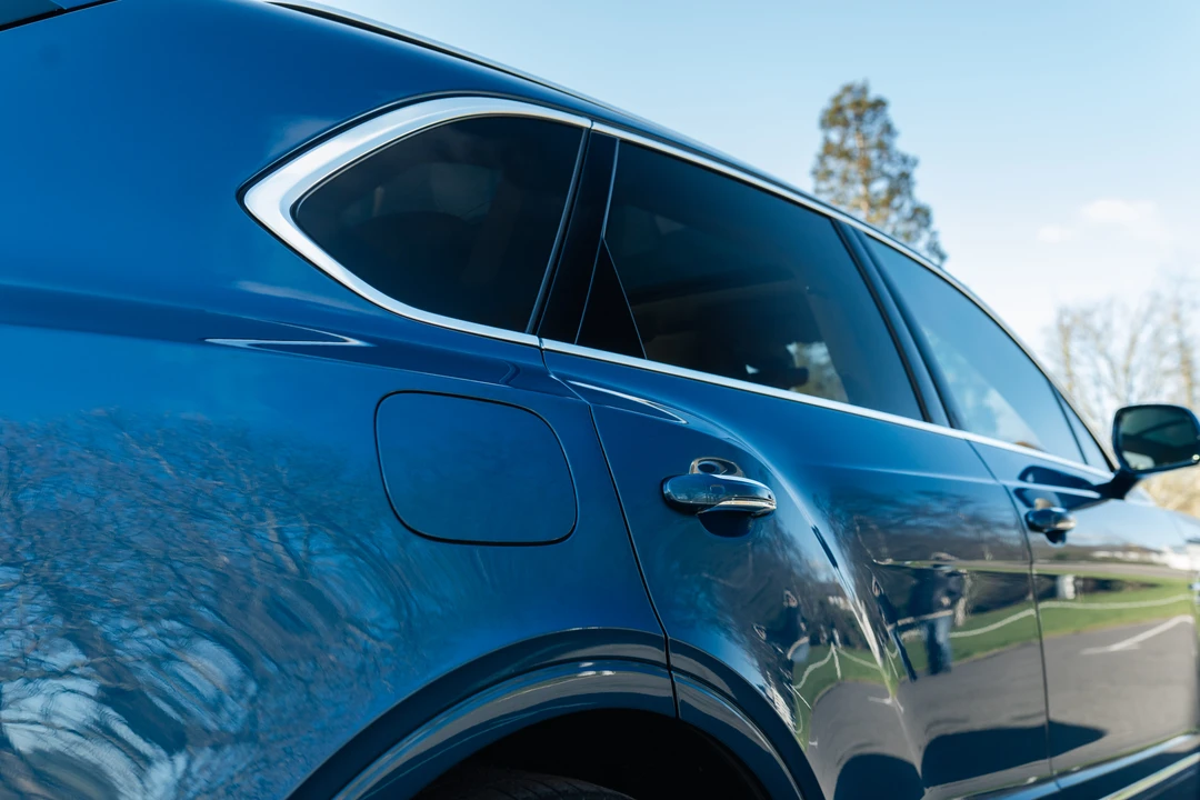 2016 Bentley Bentayga - Image 24 of 31