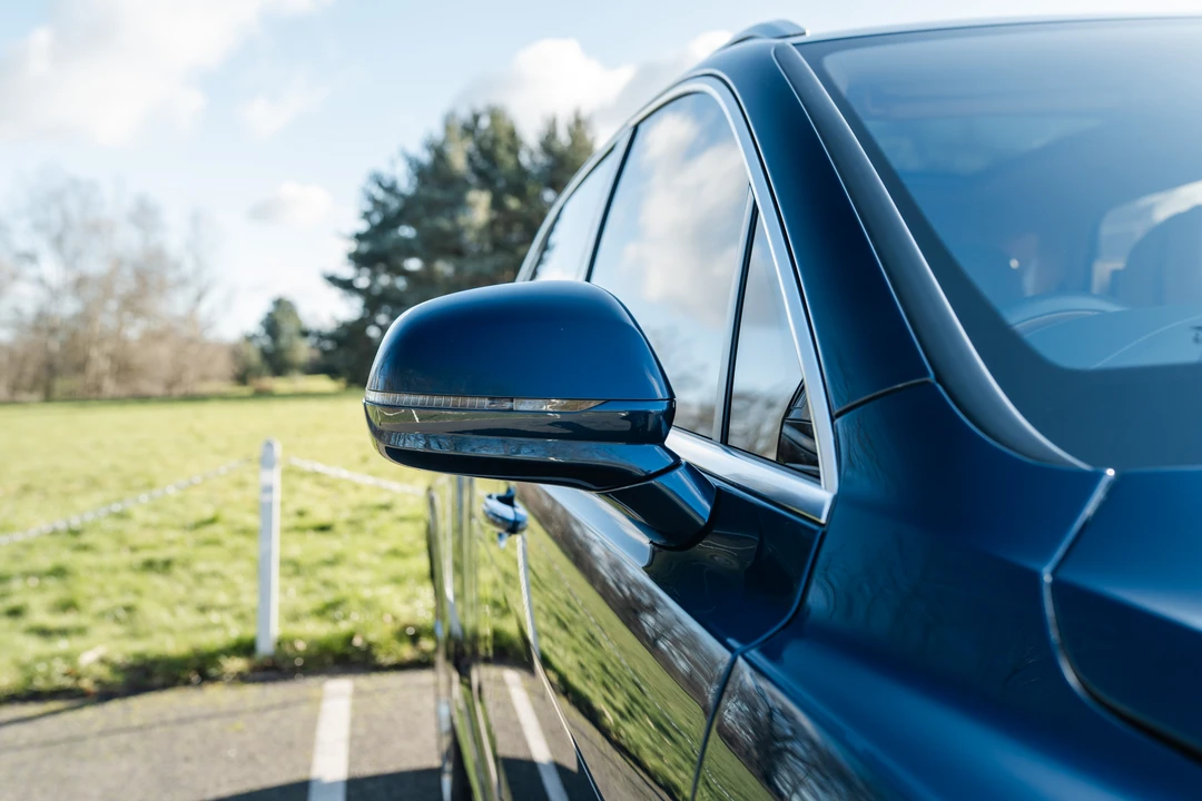 2016 Bentley Bentayga - Image 31 of 31