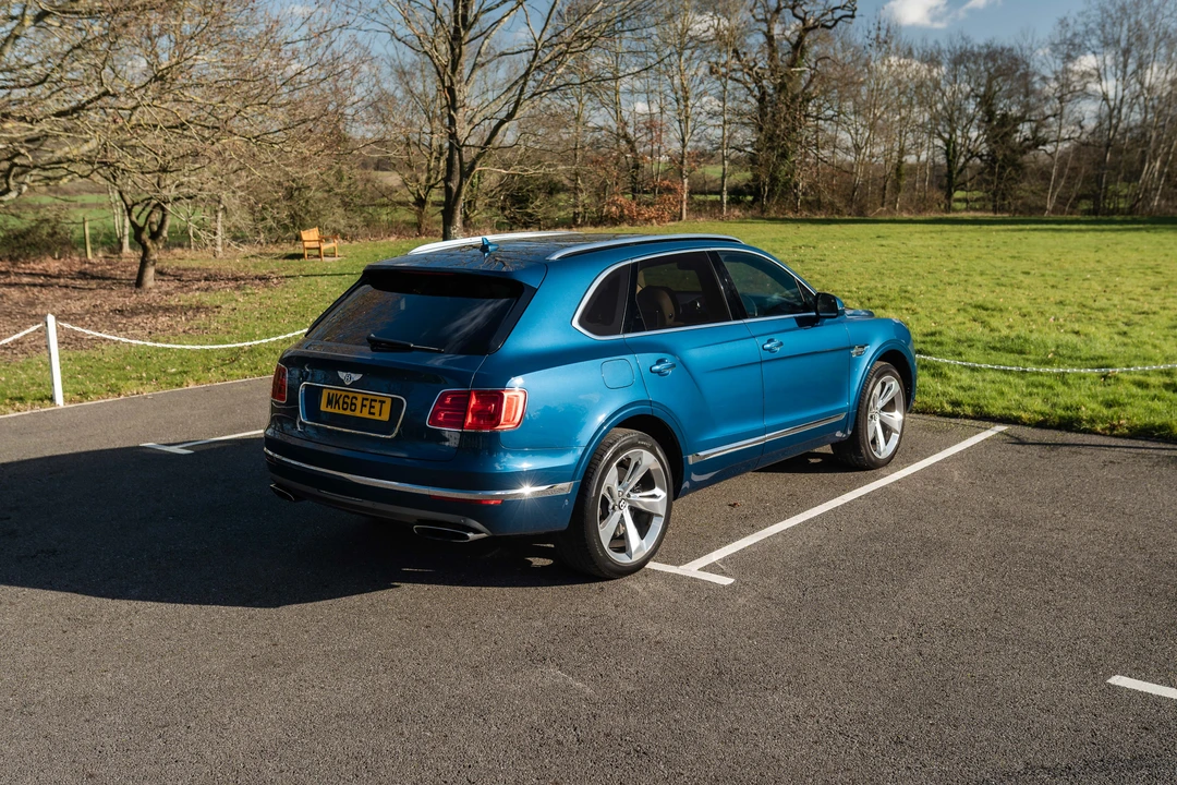 2016 Bentley Bentayga - Image 20 of 31