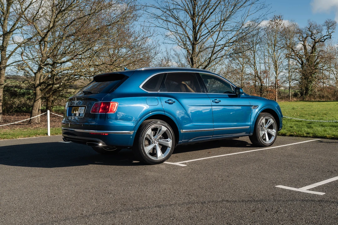 2016 Bentley Bentayga - Image 21 of 31