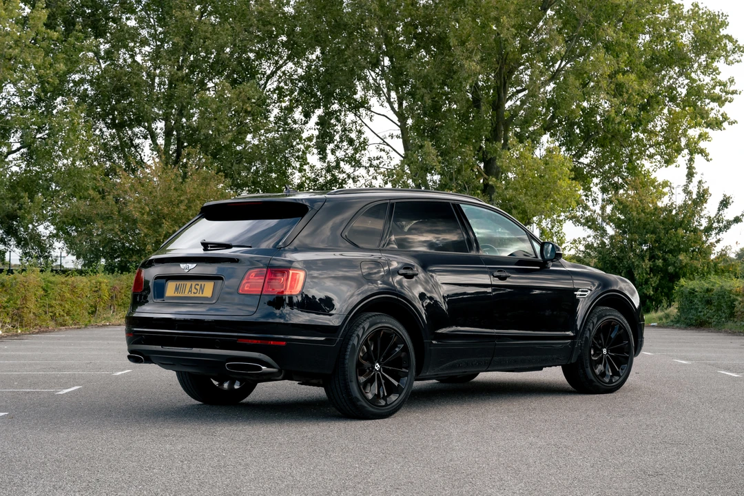 2016 Bentley Bentayga - Image 8 of 31