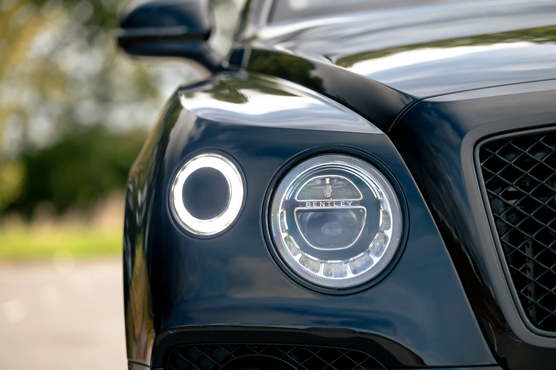 2016 Bentley Bentayga - Image 14 of 31