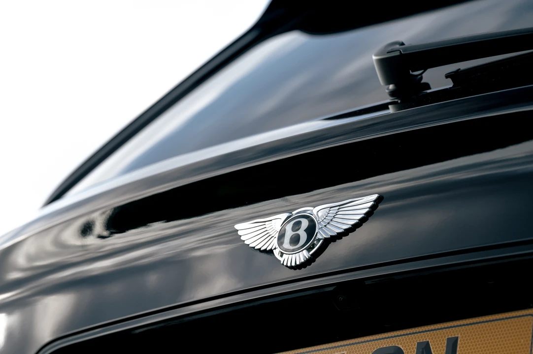2016 Bentley Bentayga - Image 22 of 31