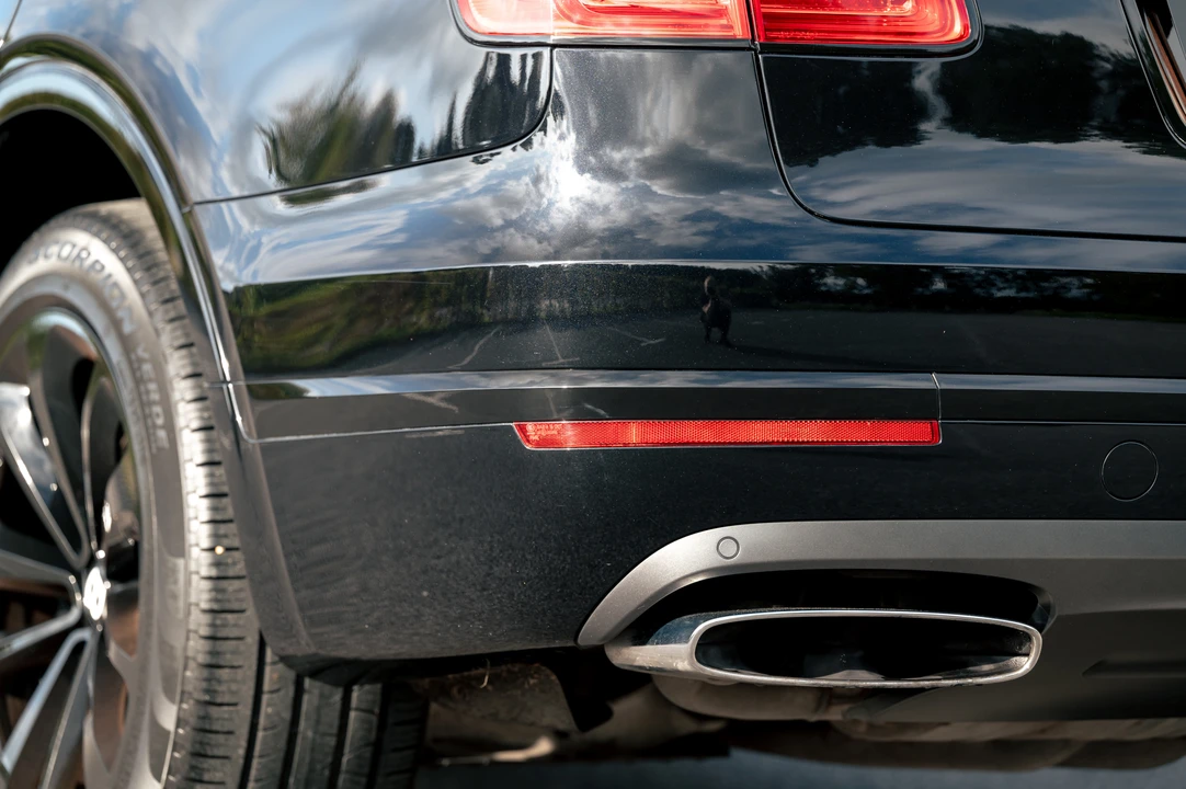 2016 Bentley Bentayga - Image 28 of 31
