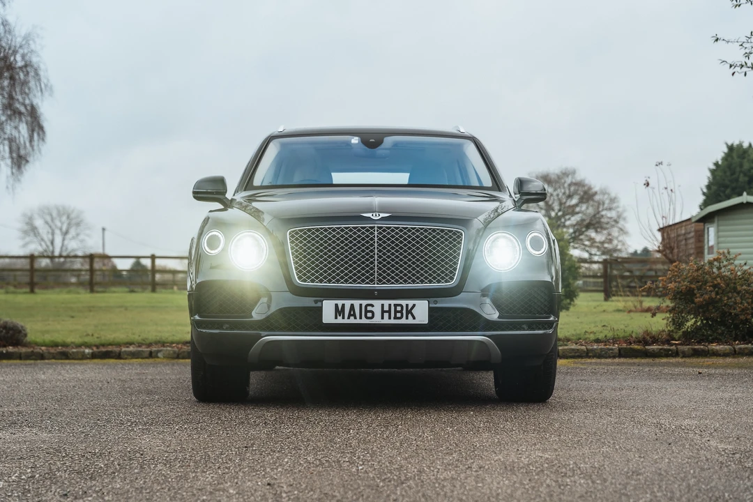 2016 Bentley Bentayga - Image 11 of 31
