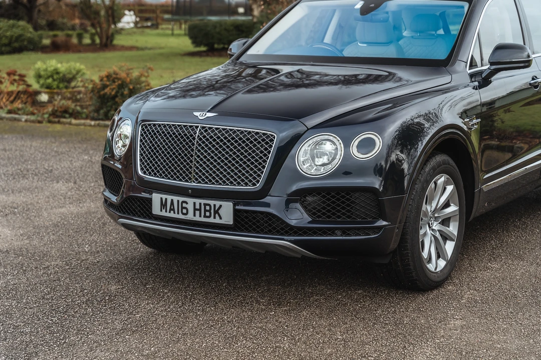 2016 Bentley Bentayga - Image 20 of 31