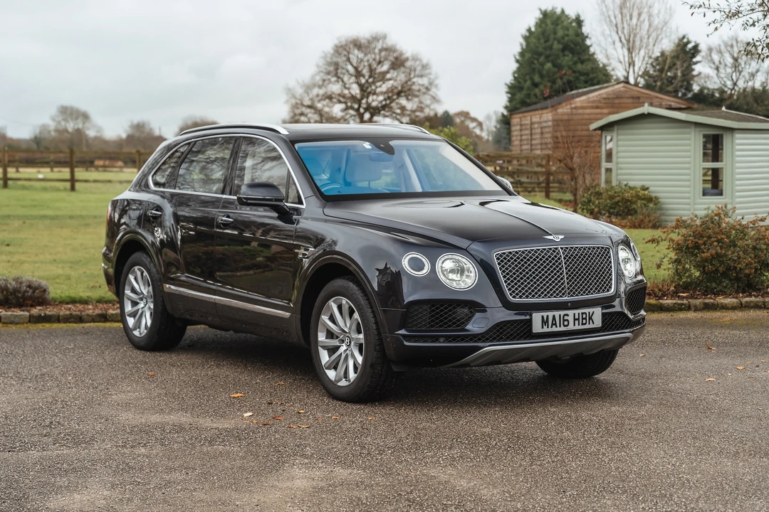 2016 Bentley Bentayga - Image 10 of 31