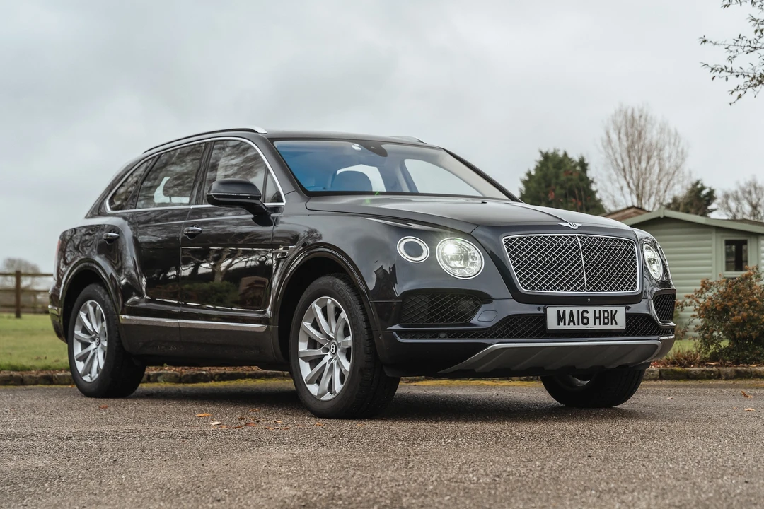 2016 Bentley Bentayga - Image 17 of 31