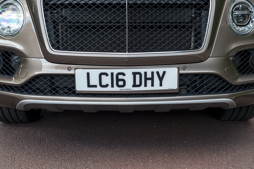 2016 Bentley Bentayga - Image 16 of 31