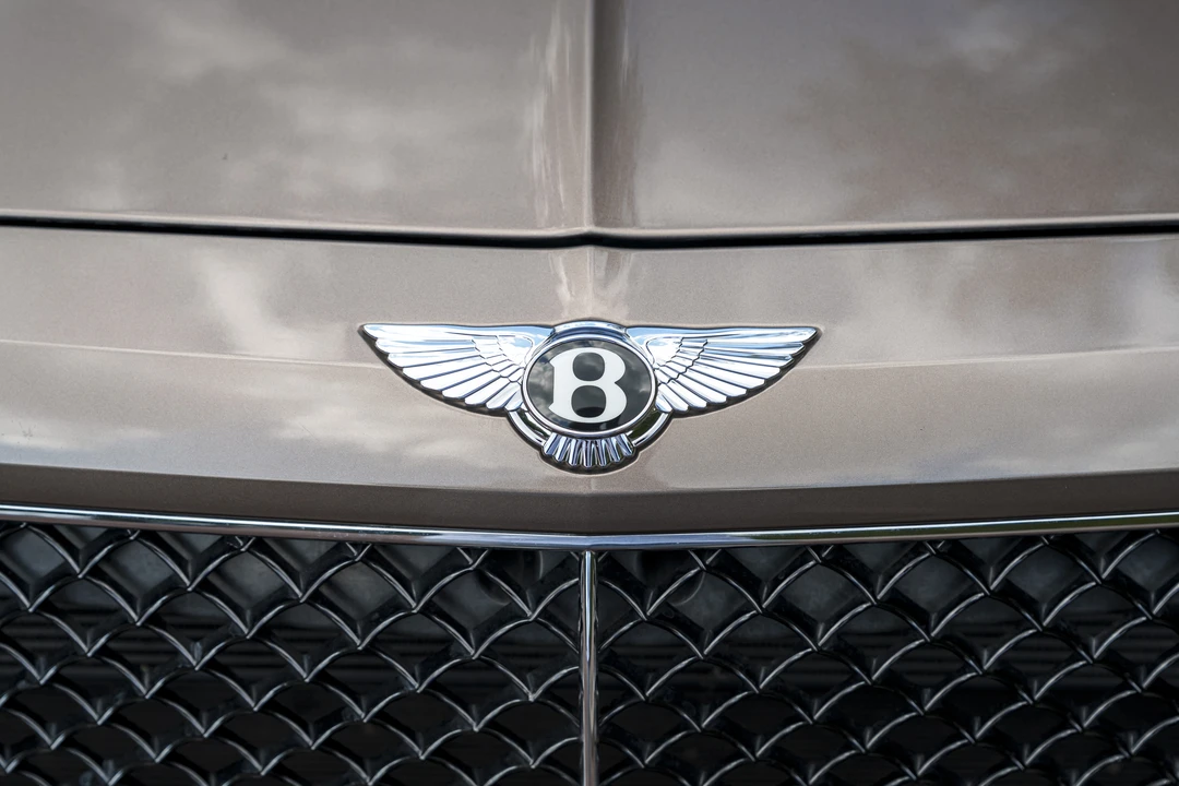 2016 Bentley Bentayga - Image 28 of 31