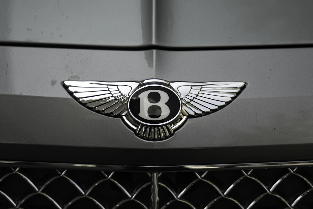 2016 Bentley Bentayga - Image 26 of 31