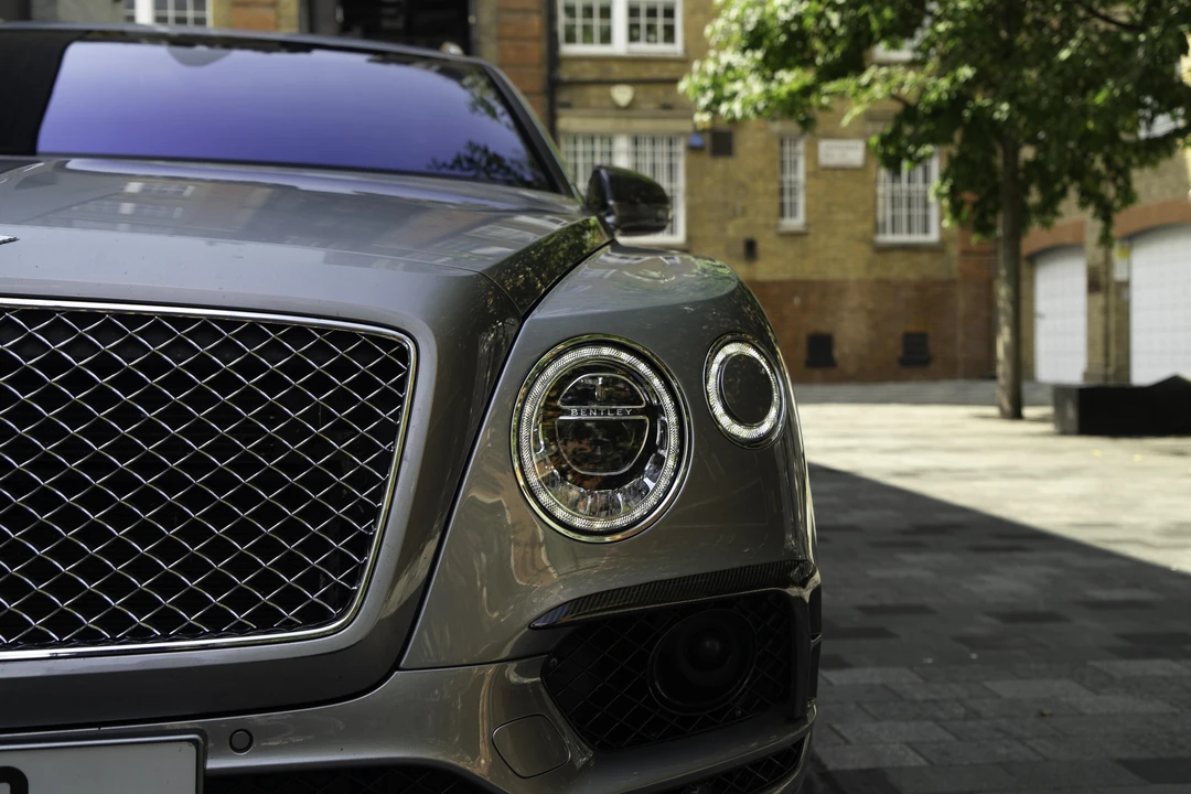 2016 Bentley Bentayga - Image 27 of 31