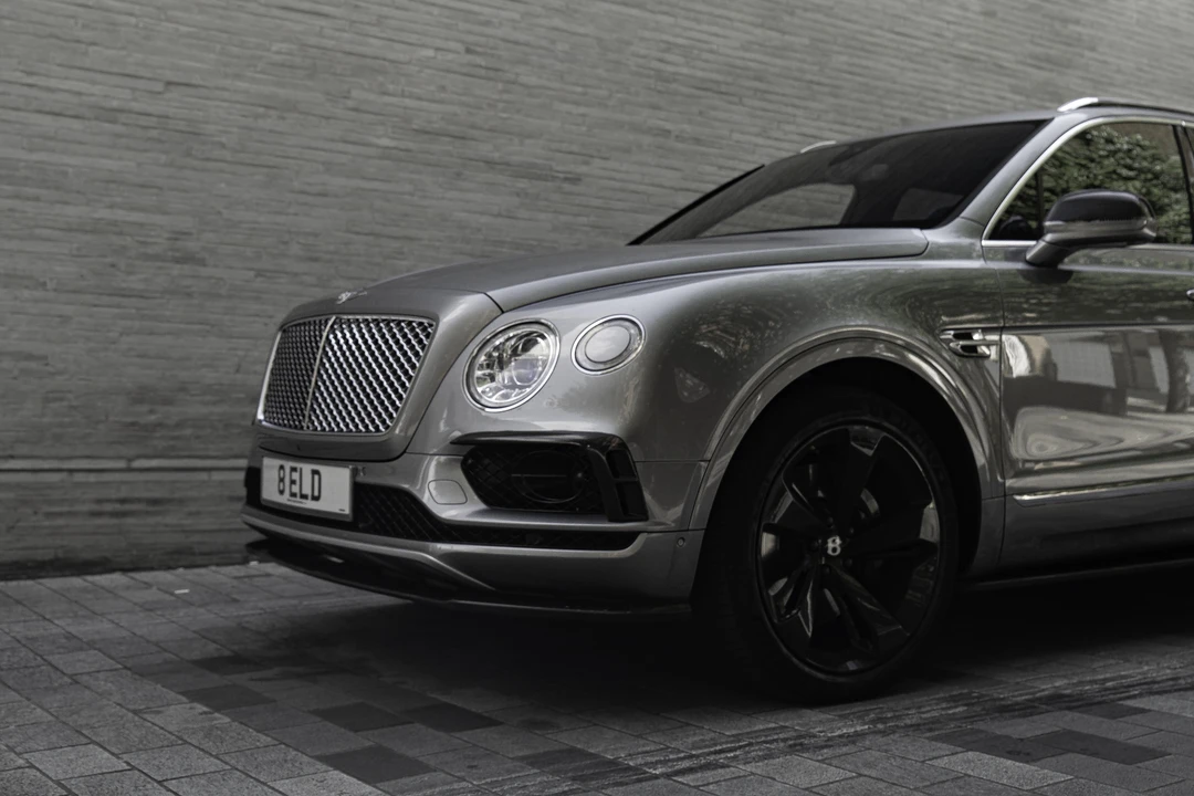 2016 Bentley Bentayga - Image 28 of 31