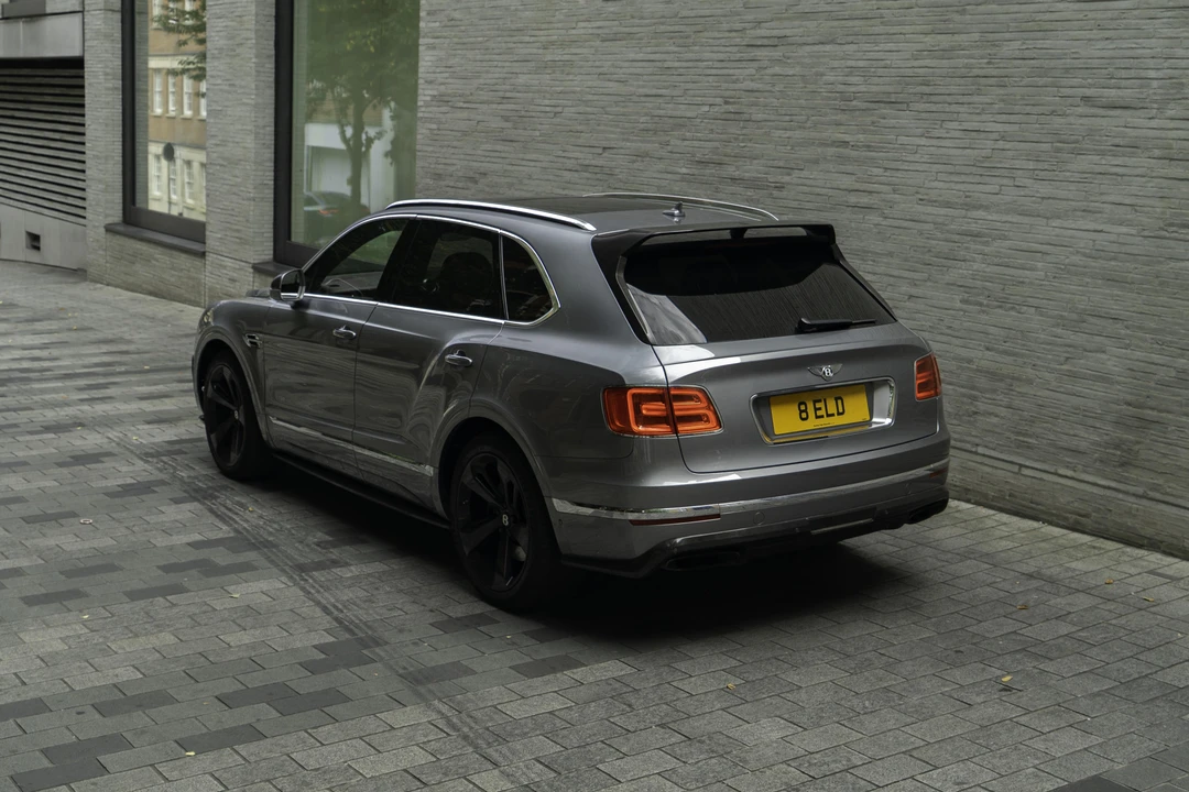 2016 Bentley Bentayga - Image 13 of 31