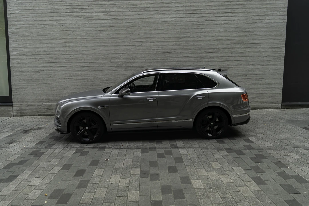 2016 Bentley Bentayga - Image 12 of 31