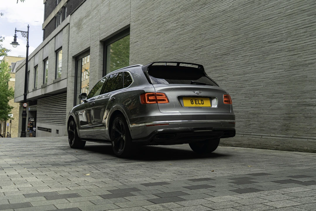 2016 Bentley Bentayga - Image 14 of 31