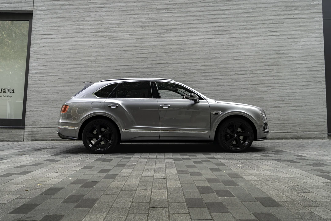 2016 Bentley Bentayga - Image 16 of 31