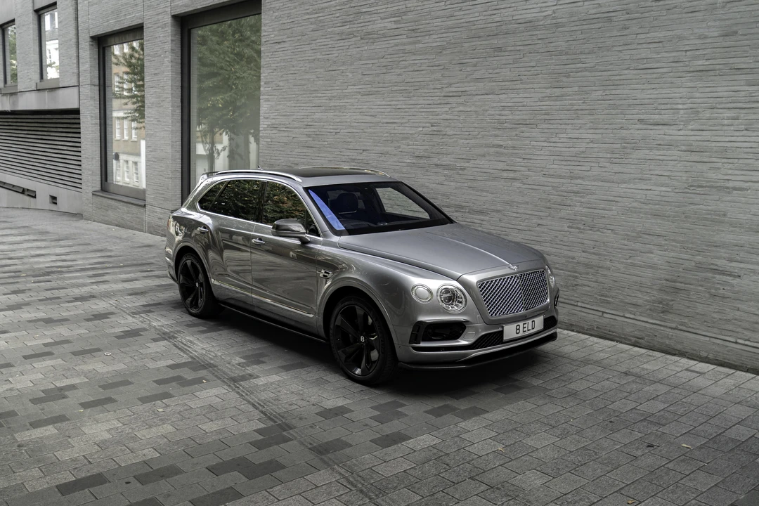 2016 Bentley Bentayga - Image 17 of 31
