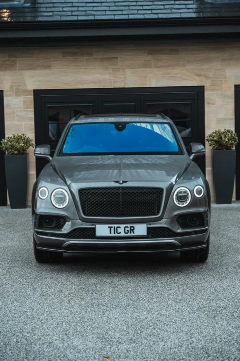 2016 Bentley Bentayga - Image 19 of 21
