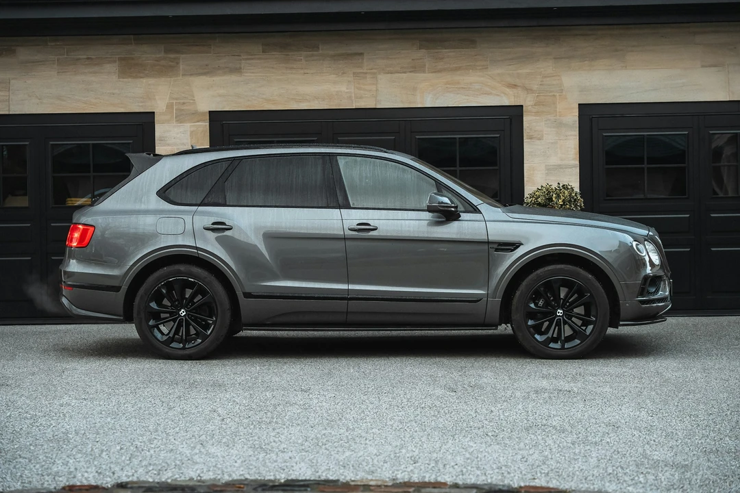 2016 Bentley Bentayga - Image 12 of 21