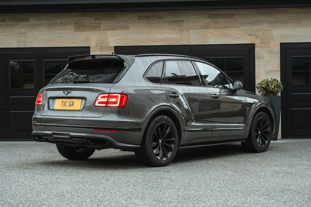 2016 Bentley Bentayga - Image 13 of 21