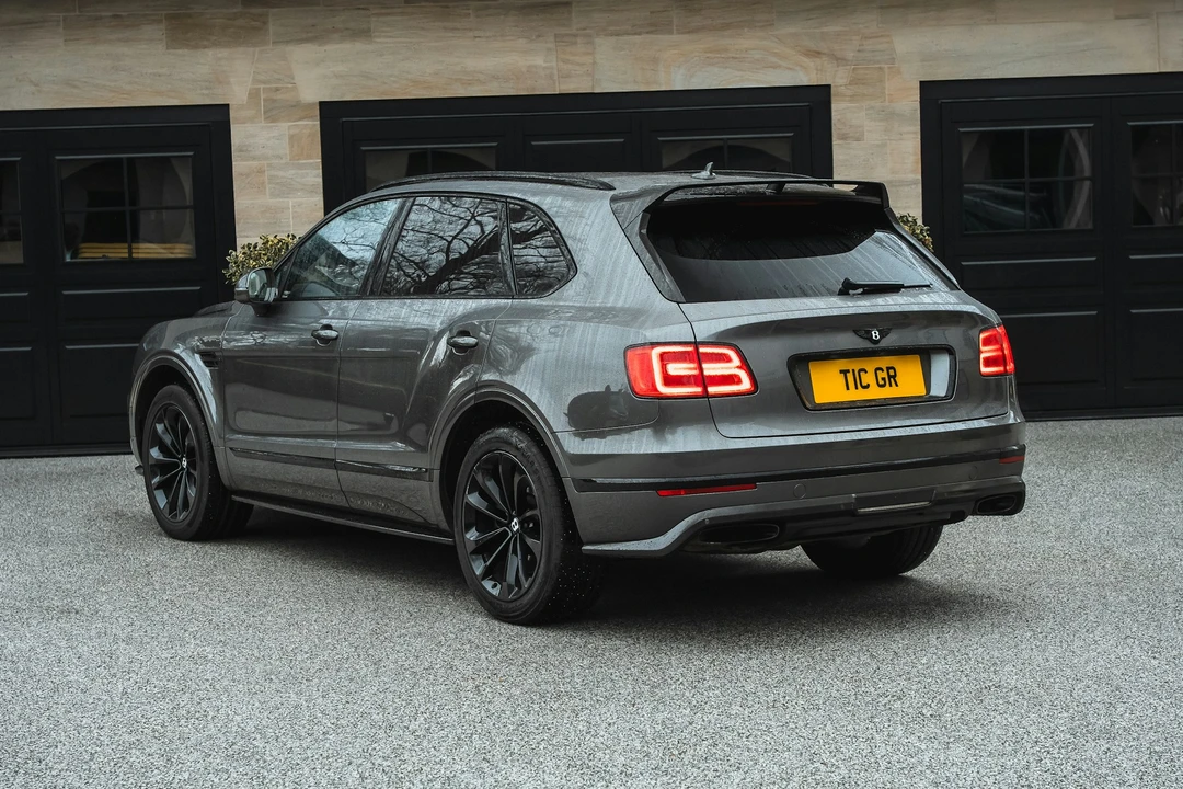 2016 Bentley Bentayga - Image 7 of 21