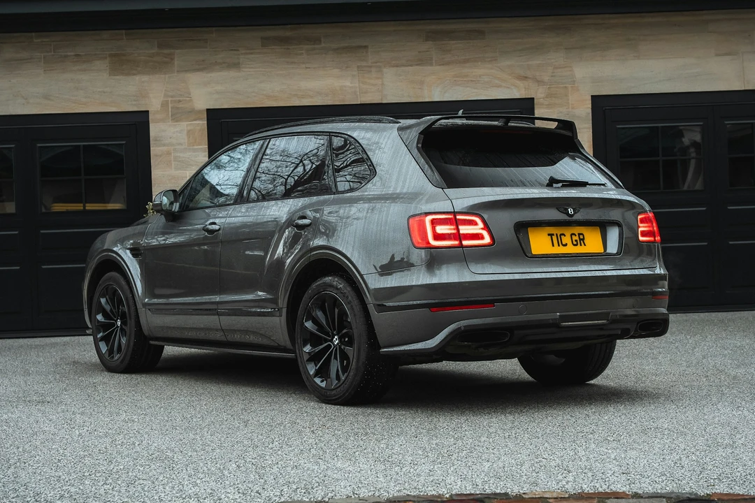 2016 Bentley Bentayga - Image 15 of 21