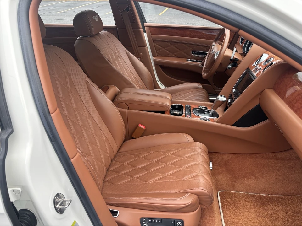 2016 Bentley Continental Flying Spur - Image 14 of 17