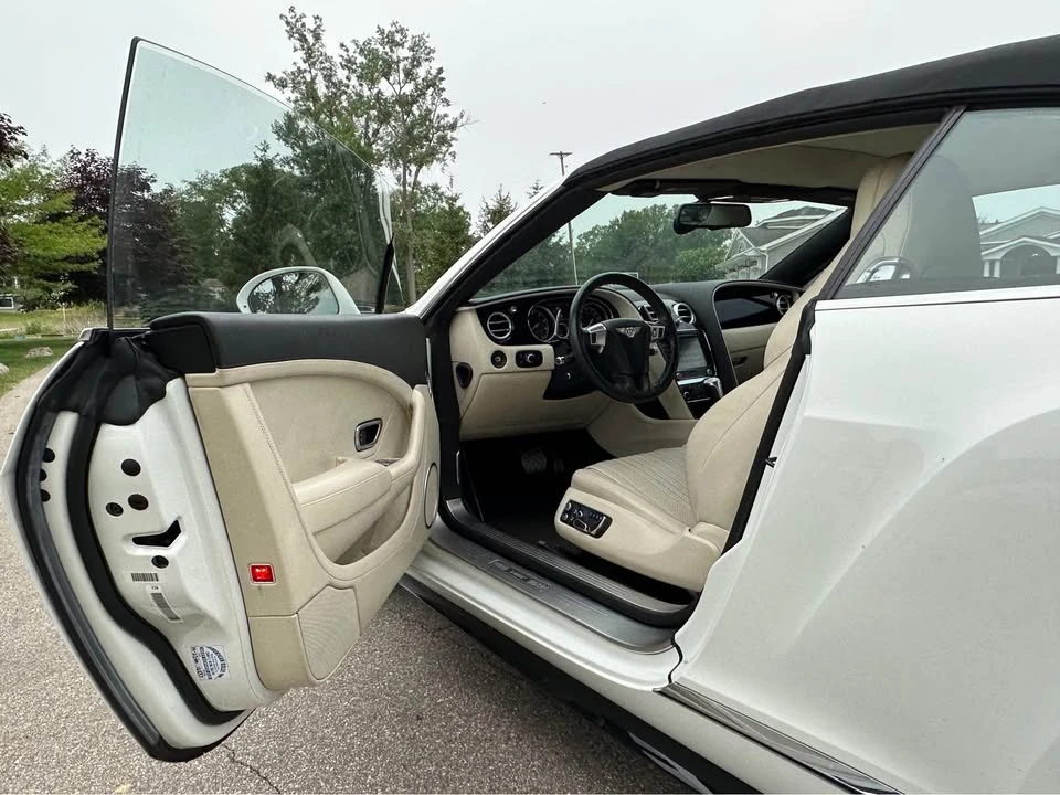 2016 Bentley - Image 6 of 11