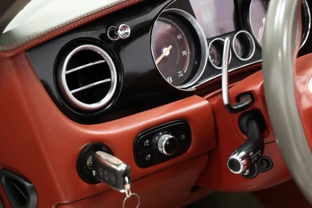 2016 Bentley Continental GTC - Image 23 of 31